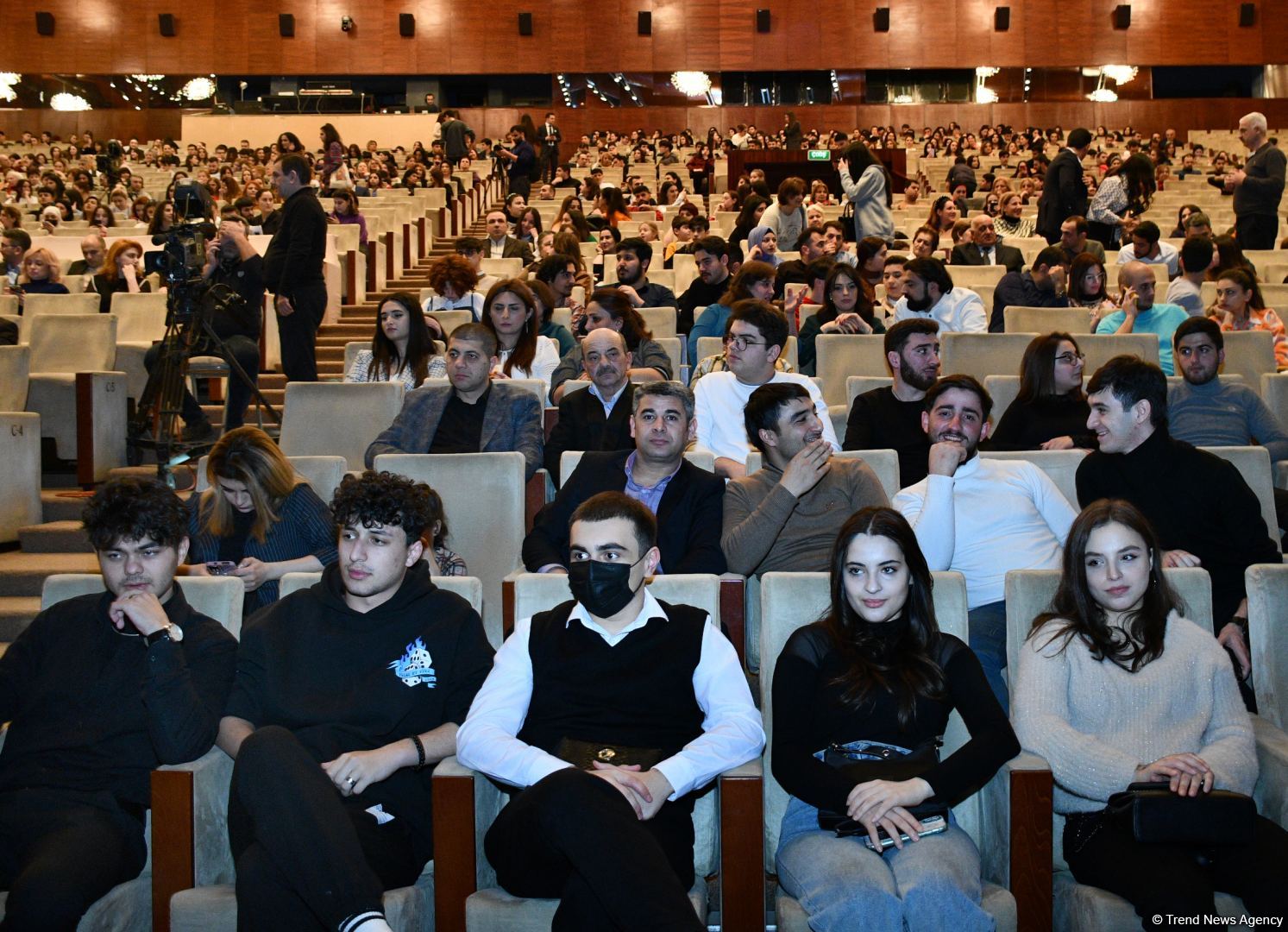 В рамках IX Фестиваля "Gəncliyin səsi" прошел концерт в честь Года Гейдара Алиева (ФОТО)