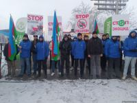 Акция азербайджанских экоактивистов на Лачинской дороге продолжается (ФОТО)