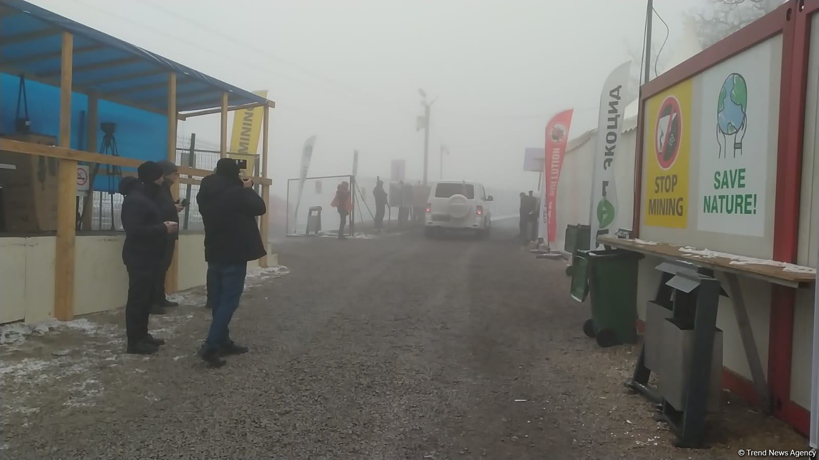 По Лачинской дороге беспрепятственно проехала автомашина миротворцев (ФОТО)