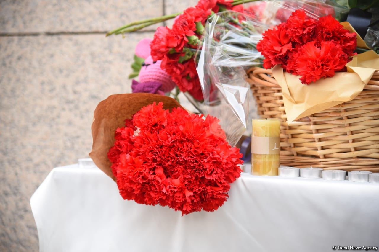 Граждане Азербайджана чтят память жертв землетрясения в Турции (ФОТО/ВИДЕО)