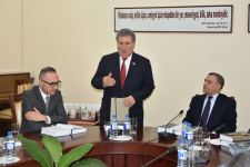 В Баку презентованы издания, посвященные Гусейну Джавиду (ФОТО)
