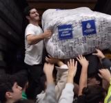 Турецкие звезды работают волонтерами, чтобы помочь пострадавшим от землетрясения (ФОТО/ВИДЕО)