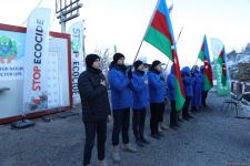 Акция азербайджанских экоактивистов на Лачинской дороге продолжается (ФОТО)
