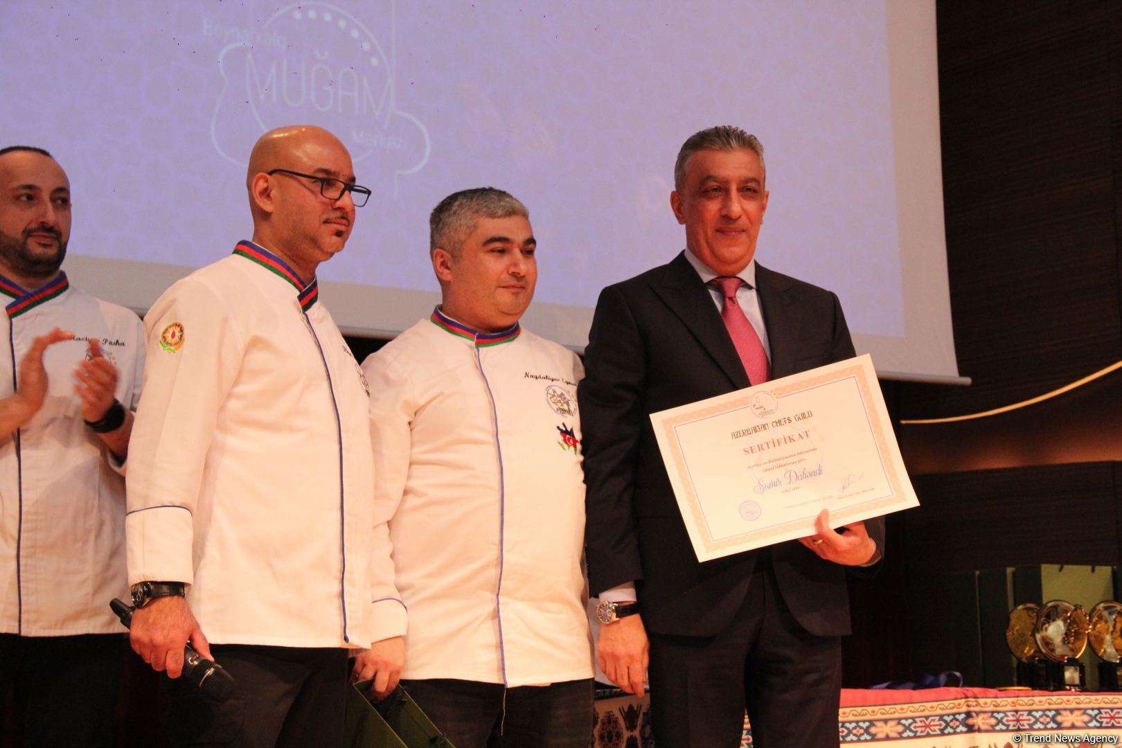 В Баку прошла торжественная церемония вручения национальной премии "Мастер кулинарного искусства" (ФОТО)