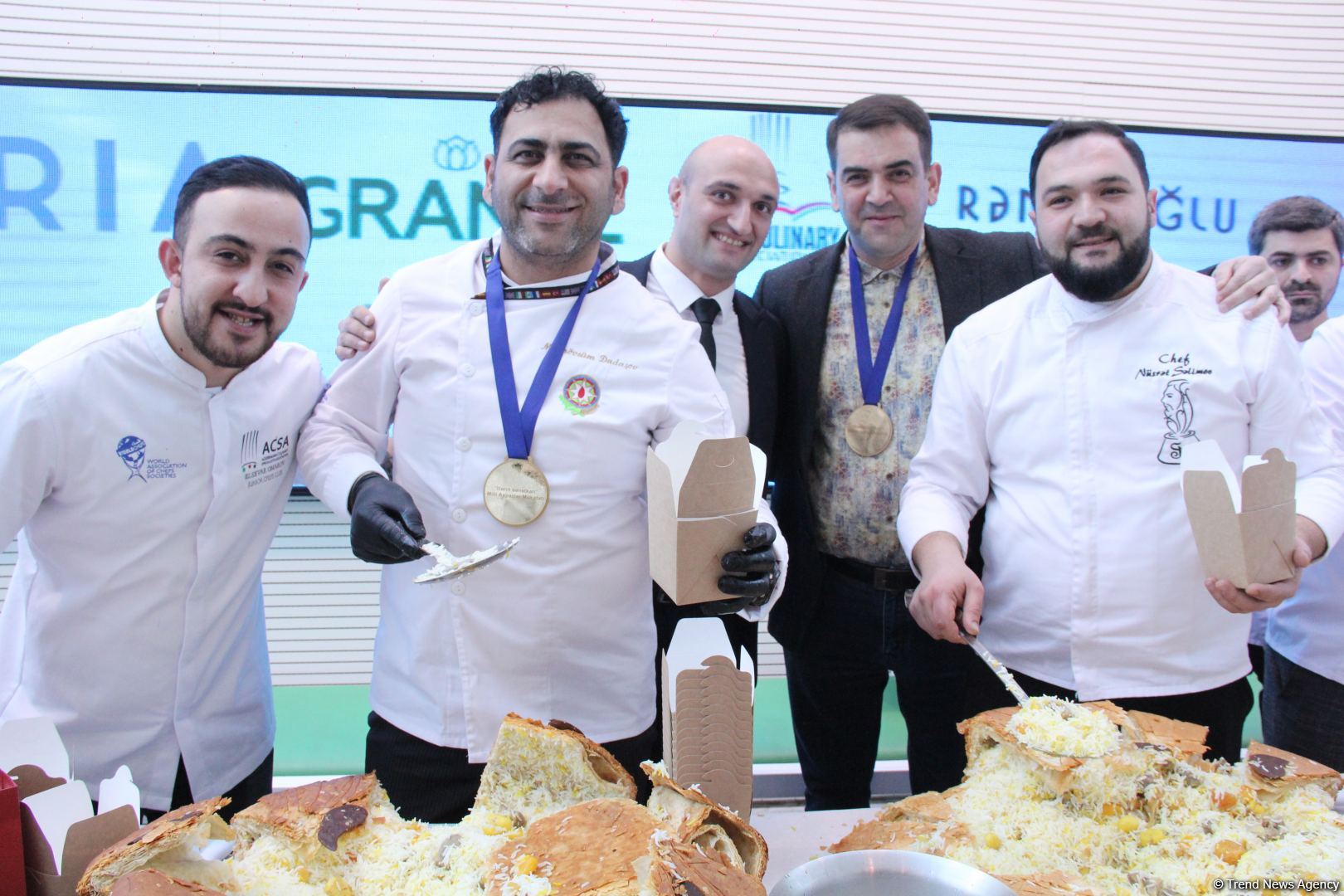 В Баку прошла торжественная церемония вручения национальной премии "Мастер кулинарного искусства" (ФОТО)