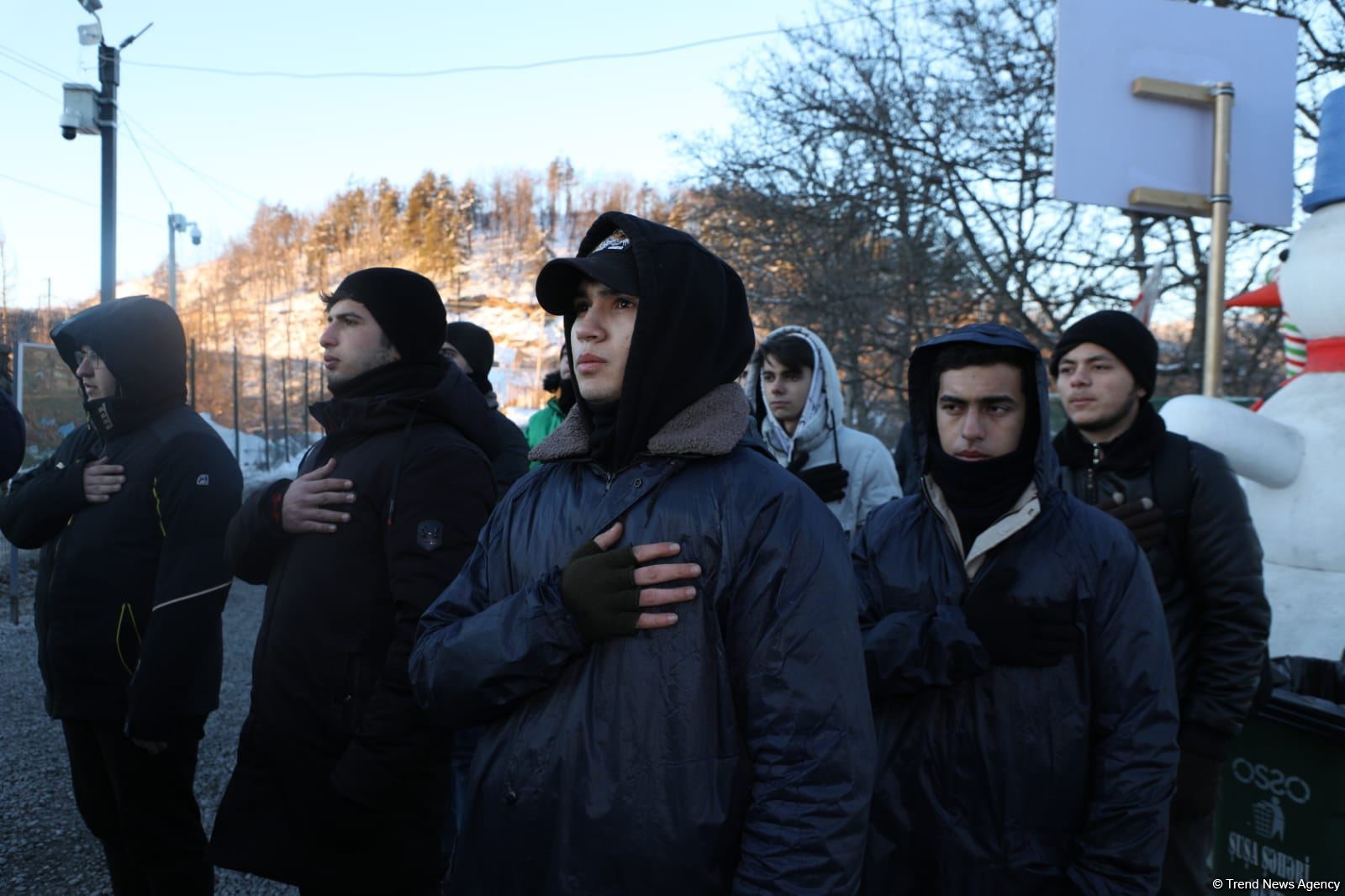 Акция азербайджанских экоактивистов на Лачинской дороге продолжается (ФОТО)