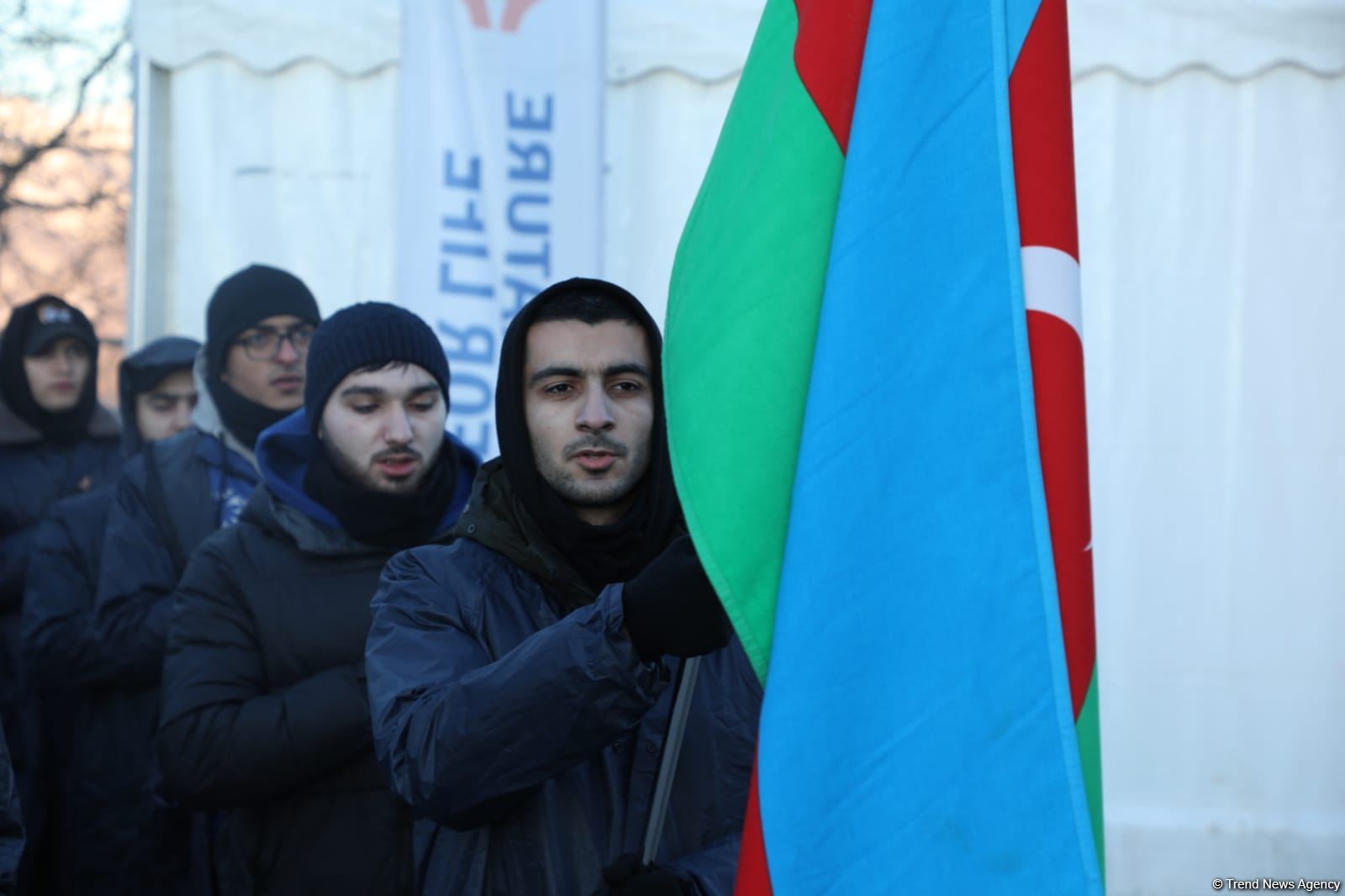 Акция азербайджанских экоактивистов на Лачинской дороге продолжается (ФОТО)