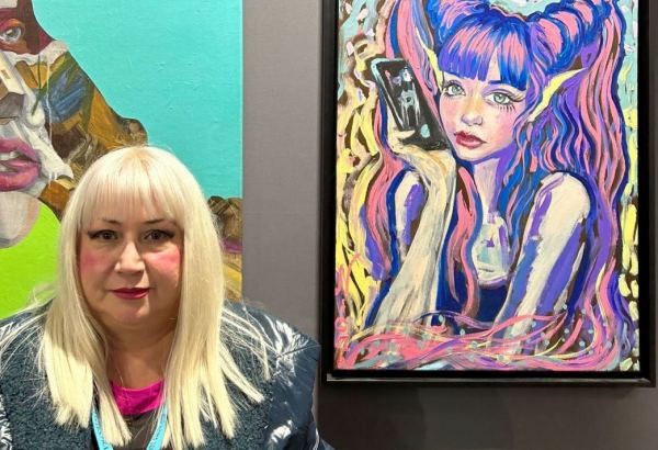 Картина Нигяр Нариманбековой представлена в крупнейшем выставочном зале Франции  (ФОТО)