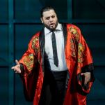 Азербайджанский певец "озарил небосвод" Международного фестиваля в России (ФОТО)