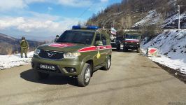По Лачинской дороге беспрепятственно проехала автоколонна из 13 машин РМК (ФОТО)
