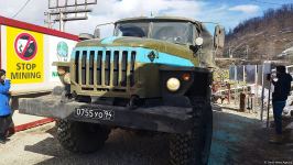 По Лачинской дороге беспрепятственно проехала автоколонна из 13 машин РМК (ФОТО)