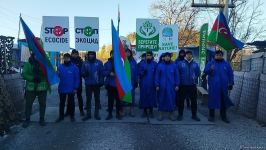 Акция азербайджанских экоактивистов на Лачинской дороге продолжается (ФОТО)