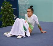 Захватывающие сальто и повороты – Лучшие моменты первого дня Кубка мира по прыжкам на батуте в Баку (ФОТО)