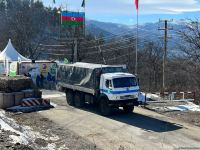 По Лачинской дороге проехали 10 автомобилей миротворцев (ФОТО)