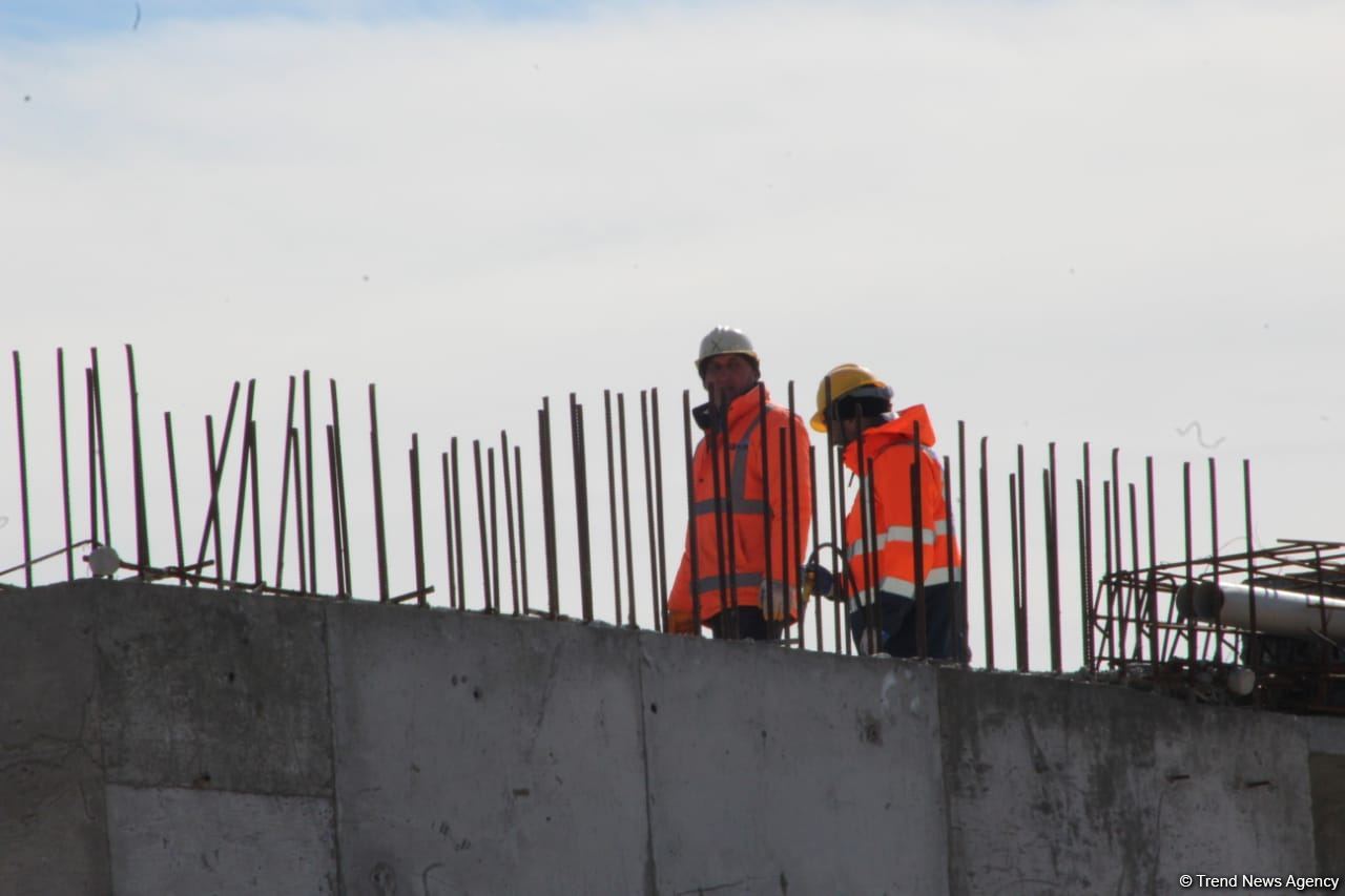 Продолжается строительство железной дороги Горадиз - Агбенд (ФОТО)
