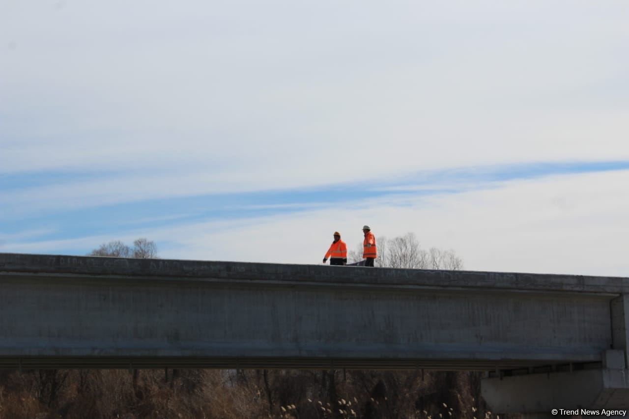 Продолжается строительство железной дороги Горадиз - Агбенд (ФОТО)