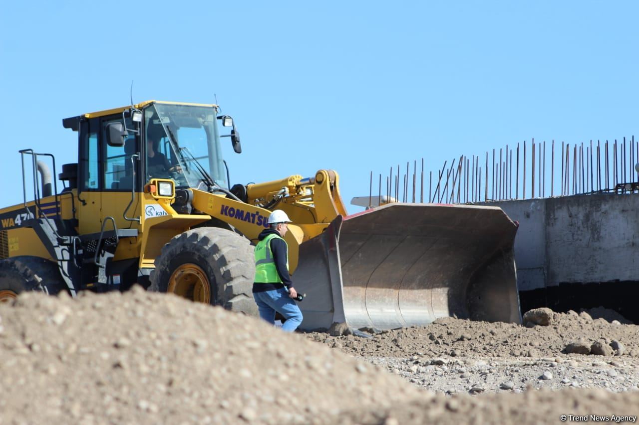 Продолжается строительство железной дороги Горадиз - Агбенд (ФОТО)