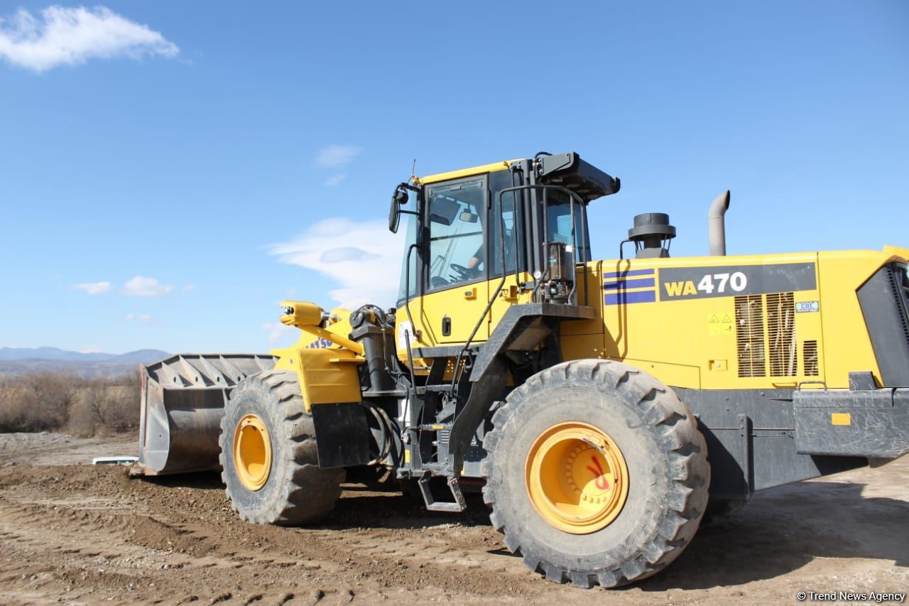 Продолжается строительство железной дороги Горадиз - Агбенд (ФОТО)