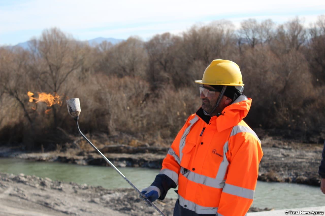 Продолжается строительство железной дороги Горадиз - Агбенд (ФОТО)