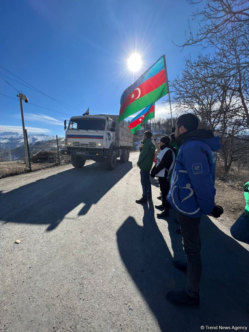 Сегодня по Лачинской дороге проехали 54 транспортных средства миротворцев (ФОТО)