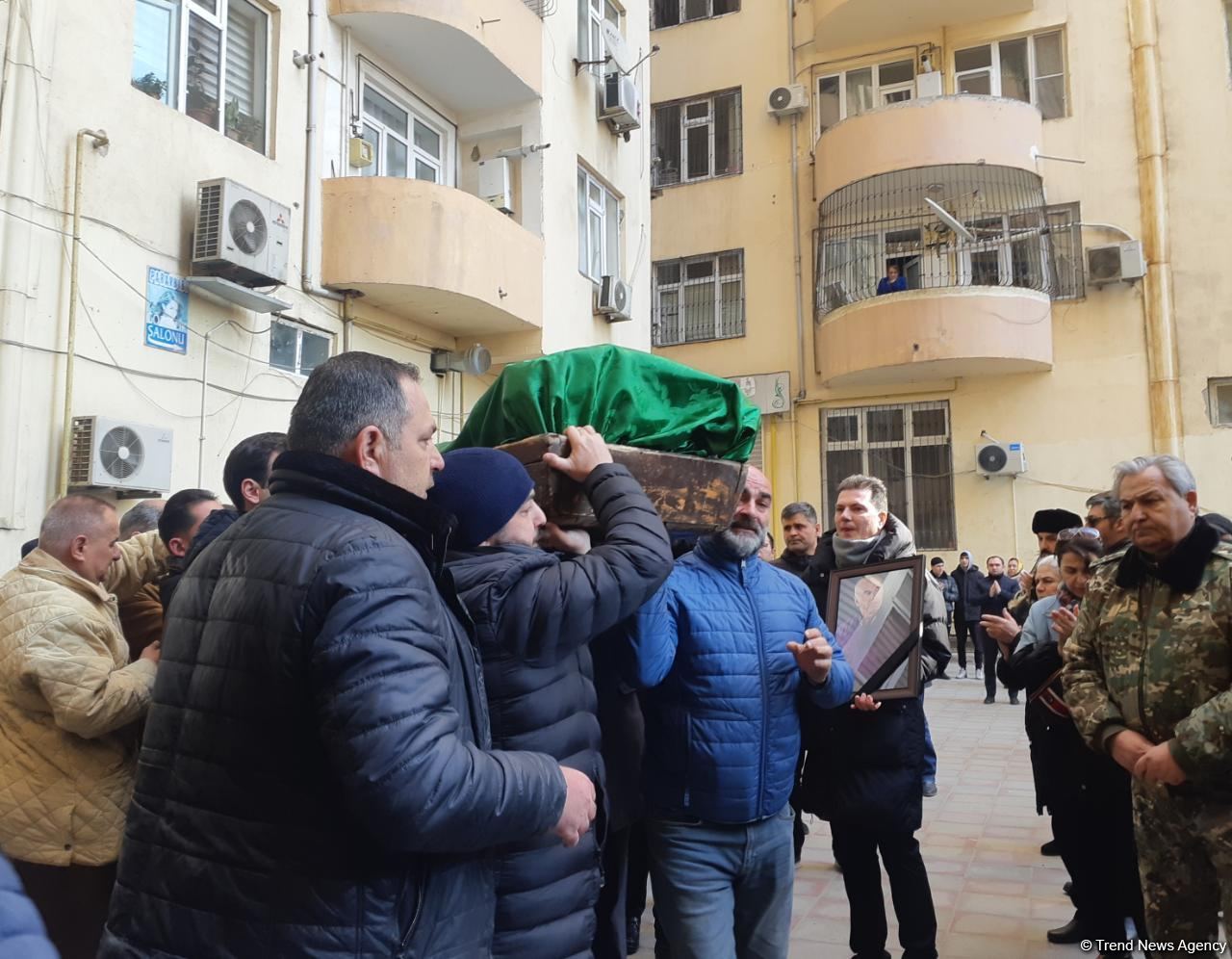 Народного артиста Азербайджана Рамиза Новруза аплодисментами проводили в последний путь  (ФОТО)