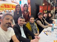 Избавиться от ярлыка "одиночки" - встреча актеров фильма "Evdə qalmış" с поклонниками (ФОТО)