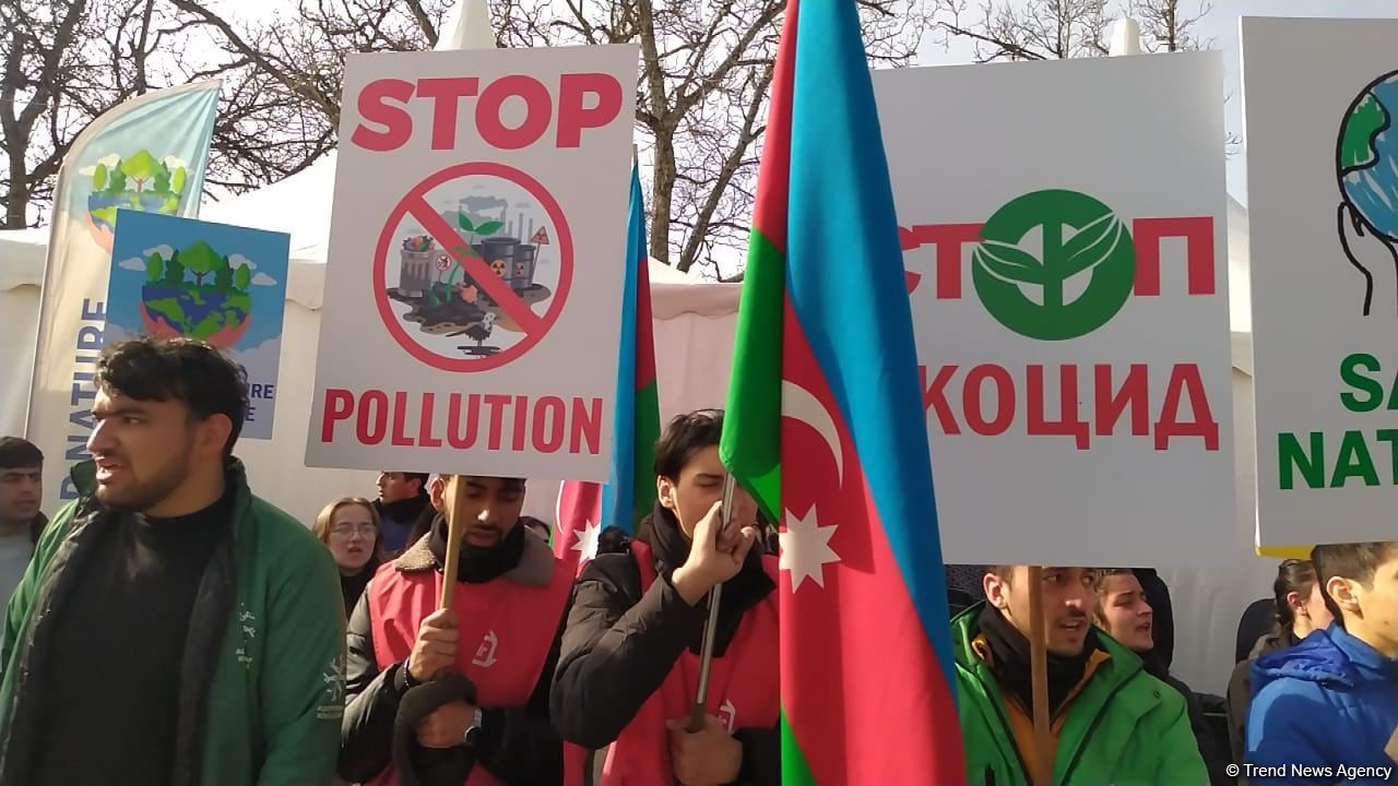 Мирная акция азербайджанских экоактивистов на Лачинской дороге продолжается (ФОТО)