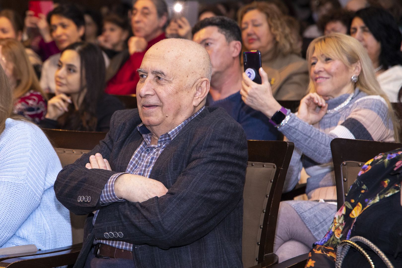 Голос с хрипотцой, а песни, словно порывистый ветер… - В Баку отметили юбилей Владимира Высоцкого (ФОТО)