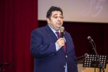 Голос с хрипотцой, а песни, словно порывистый ветер… - В Баку отметили юбилей Владимира Высоцкого (ФОТО)