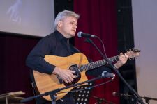 Голос с хрипотцой, а песни, словно порывистый ветер… - В Баку отметили юбилей Владимира Высоцкого (ФОТО)