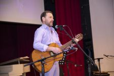 Голос с хрипотцой, а песни, словно порывистый ветер… - В Баку отметили юбилей Владимира Высоцкого (ФОТО)