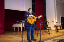 Голос с хрипотцой, а песни, словно порывистый ветер… - В Баку отметили юбилей Владимира Высоцкого (ФОТО)