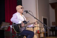 Голос с хрипотцой, а песни, словно порывистый ветер… - В Баку отметили юбилей Владимира Высоцкого (ФОТО)