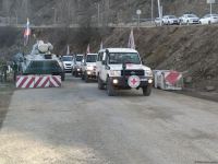 По Лачинской дороге проехали автомобили Красного Креста (ФОТО)
