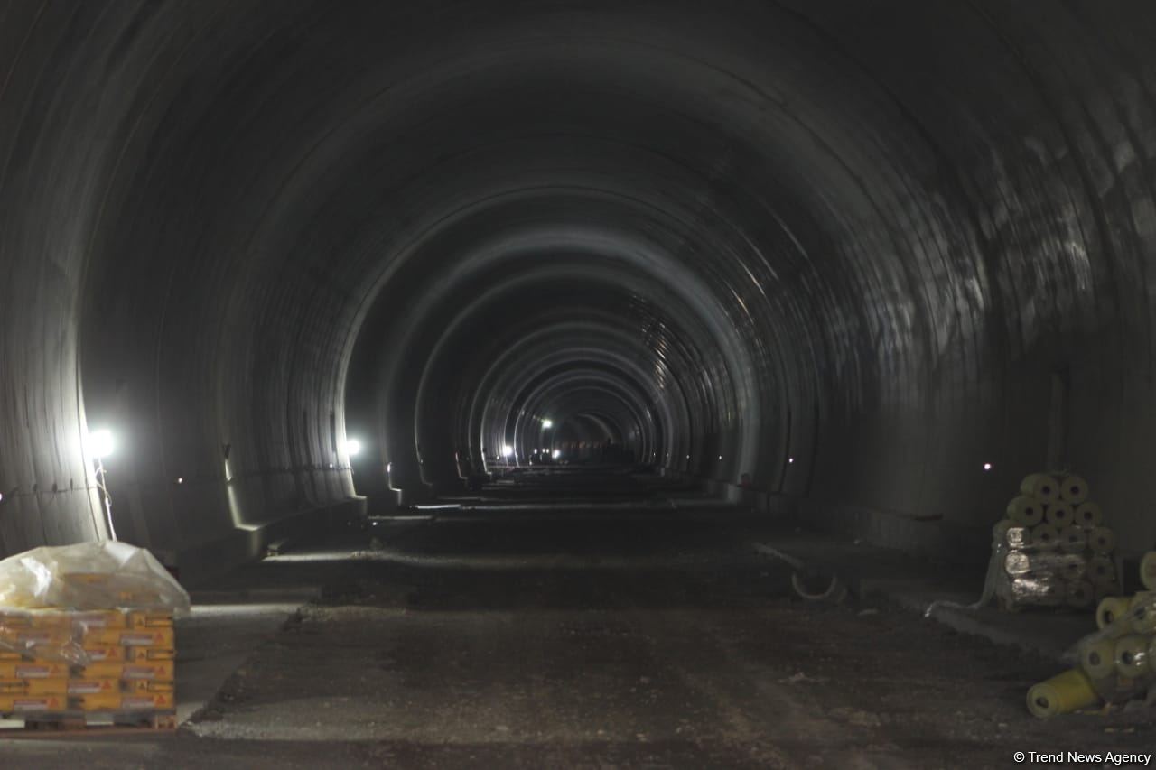 Назван объем выполненных работ по строительству дороги Горадиз-Джебраил-Зангилан-Агбенд (ФОТО)