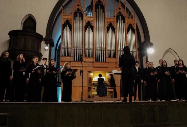 Вечер пронзительного лиризма и нежности в Баку (ФОТО)