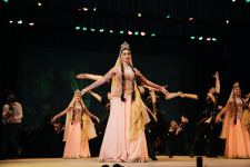 125-летие кинематографа Азербайджана отметили мультимедийным шоу с песнями и танцами (ВИДЕО, ФОТО)