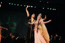 125-летие кинематографа Азербайджана отметили мультимедийным шоу с песнями и танцами (ВИДЕО, ФОТО)