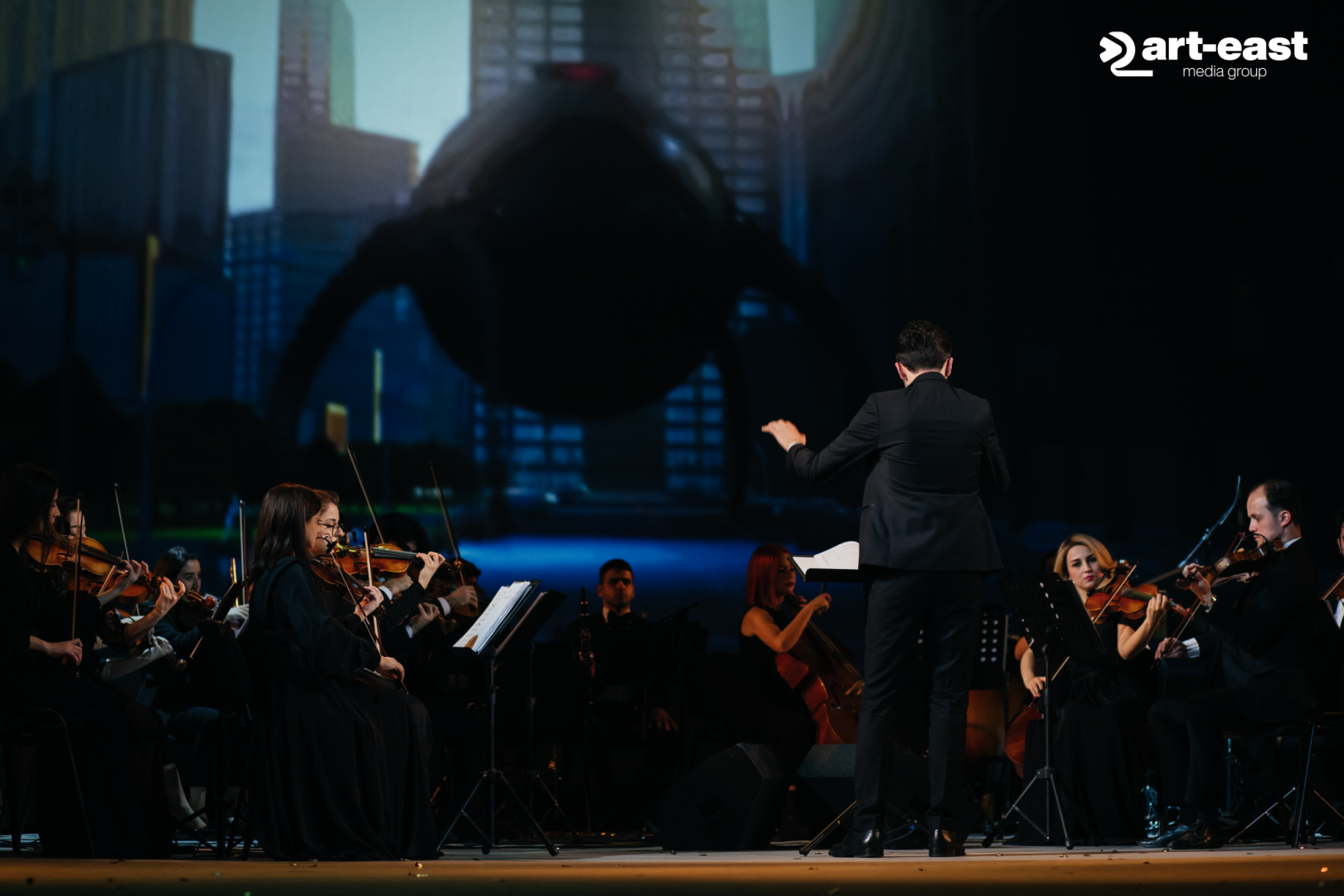 В Баку представлено  мультимедийное шоу "Дисней" с героями сказок и мультфильмов (ВИДЕО, ФОТО)