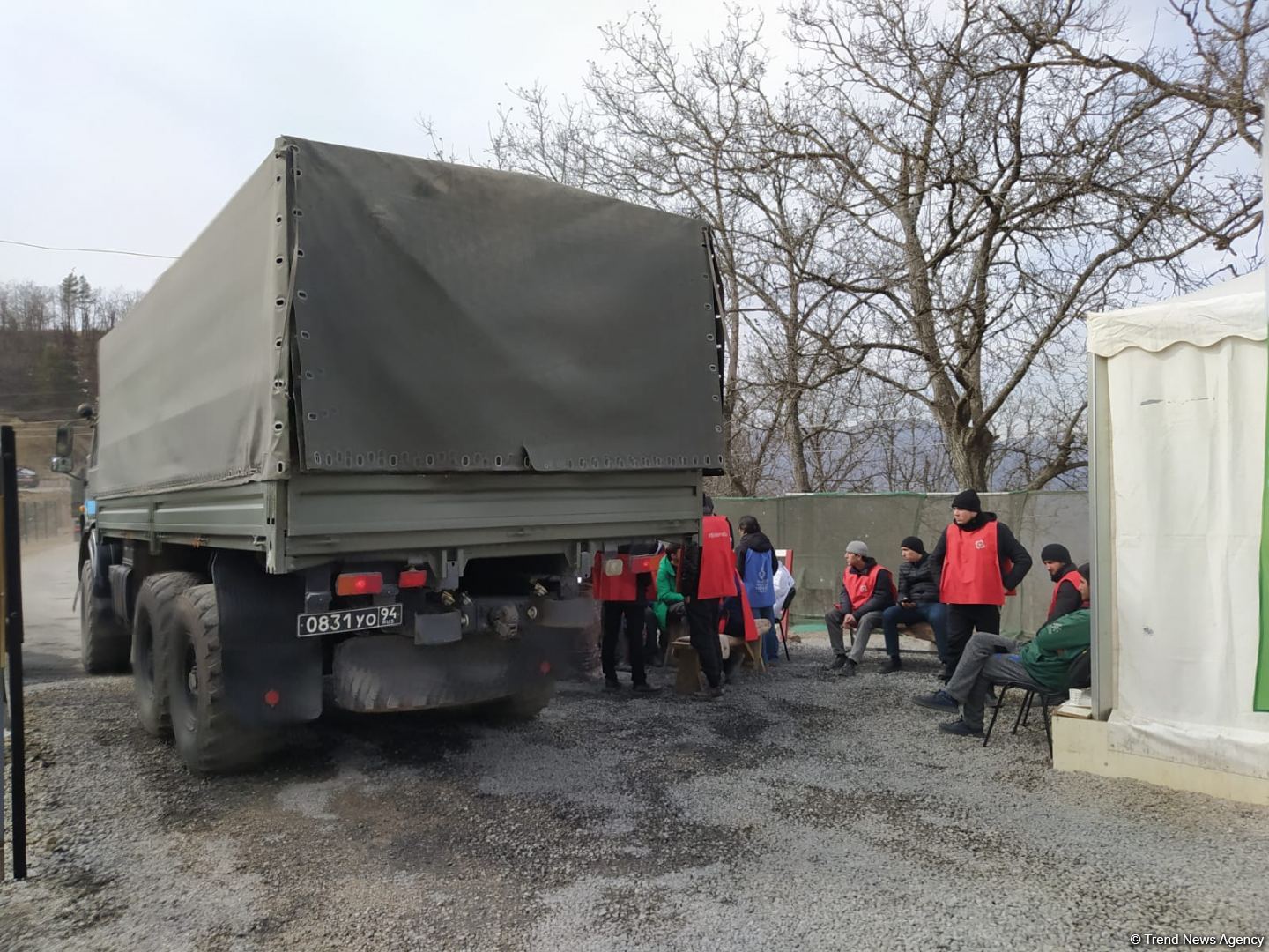 По Лачинской дороге беспрепятственно проехала очередная автоколонна РМК (ФОТО)