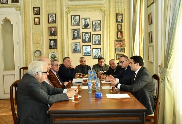 Адиль Керимли встретился с руководством Союза писателей Азербайджана (ФОТО)