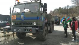 По Лачинской дороге беспрепятственно проехали еще 20 транспортных средств миротворцев (ФОТО)