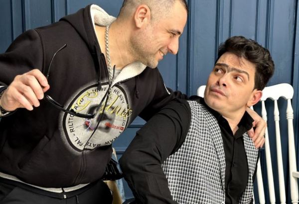 На праздник Новруз "зажигает" Хайям Мустафазаде в образе свадебных исполнителей (ВИДЕО, ФОТО)