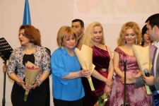 Неотразимая, восхитительная, чудесная и очаровательная дива… - концерт в Баку (ФОТО)