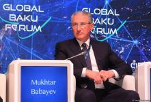X Глобальный Бакинский форум продолжил работу панельными заседаниями (ФОТО)