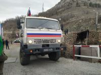 По Лачинской дороге беспрепятственно проехала очередная автоколонна миротворцев (ФОТО)