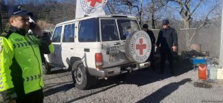 По Лачинской дороге беспрепятственно проехала колонна МККК (ФОТО)