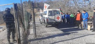 По Лачинской дороге беспрепятственно проехала колонна МККК (ФОТО)