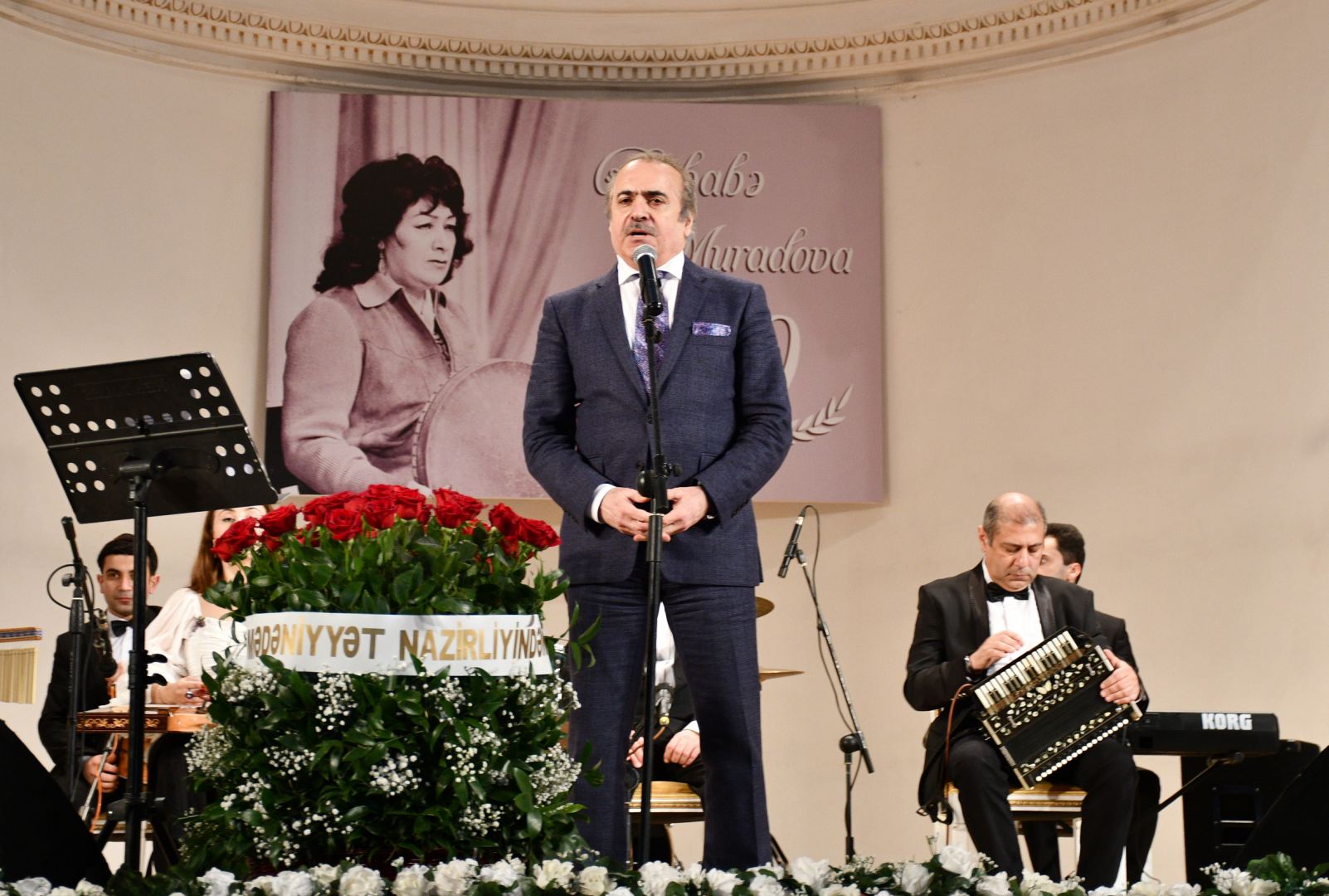 В Баку отметили 90-летие Рубабы Мурадовой (ФОТО)