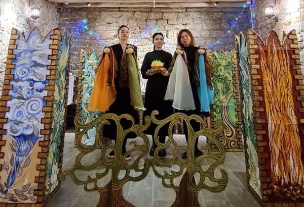 В Баку состоялась премьера спектакля о мифологических персонажах Новруза (ФОТО/ВИДЕО)